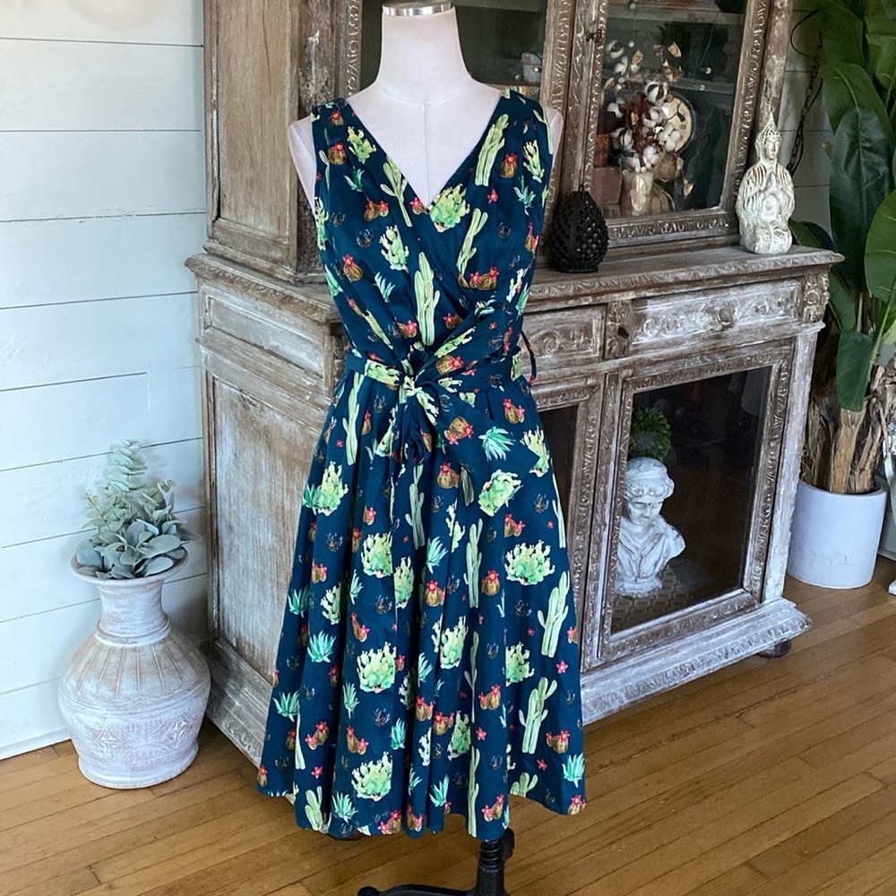 MISS LULO CACTUS DRESS ROCKABILLY PIN UP MEDIUM NEW 20812